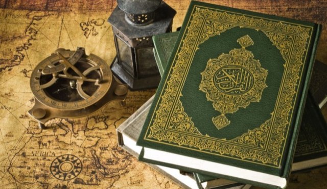 Mengucapkan Syahadatain Dan Mengamalkan Konsekuensinya Mengucapkan Syahadatain Dan Mengamalkan Konsekuensinya