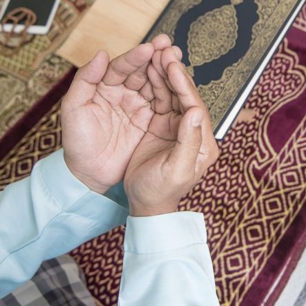 Orang-Orang Yang Diberi Udzur Untuk Meninggalkan Shalat Berjamaah Orang-Orang Yang Diberi Udzur Untuk Meninggalkan Shalat Berjamaah